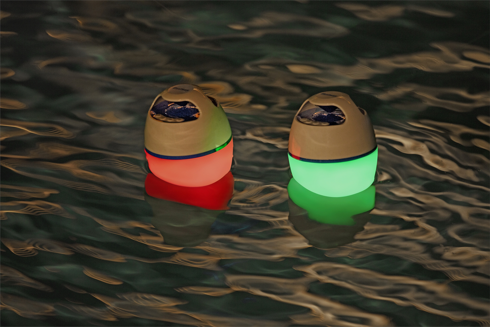 Bestway Plovoucí LED reproduktor s Bluetooth Bestway - Obrázek 2