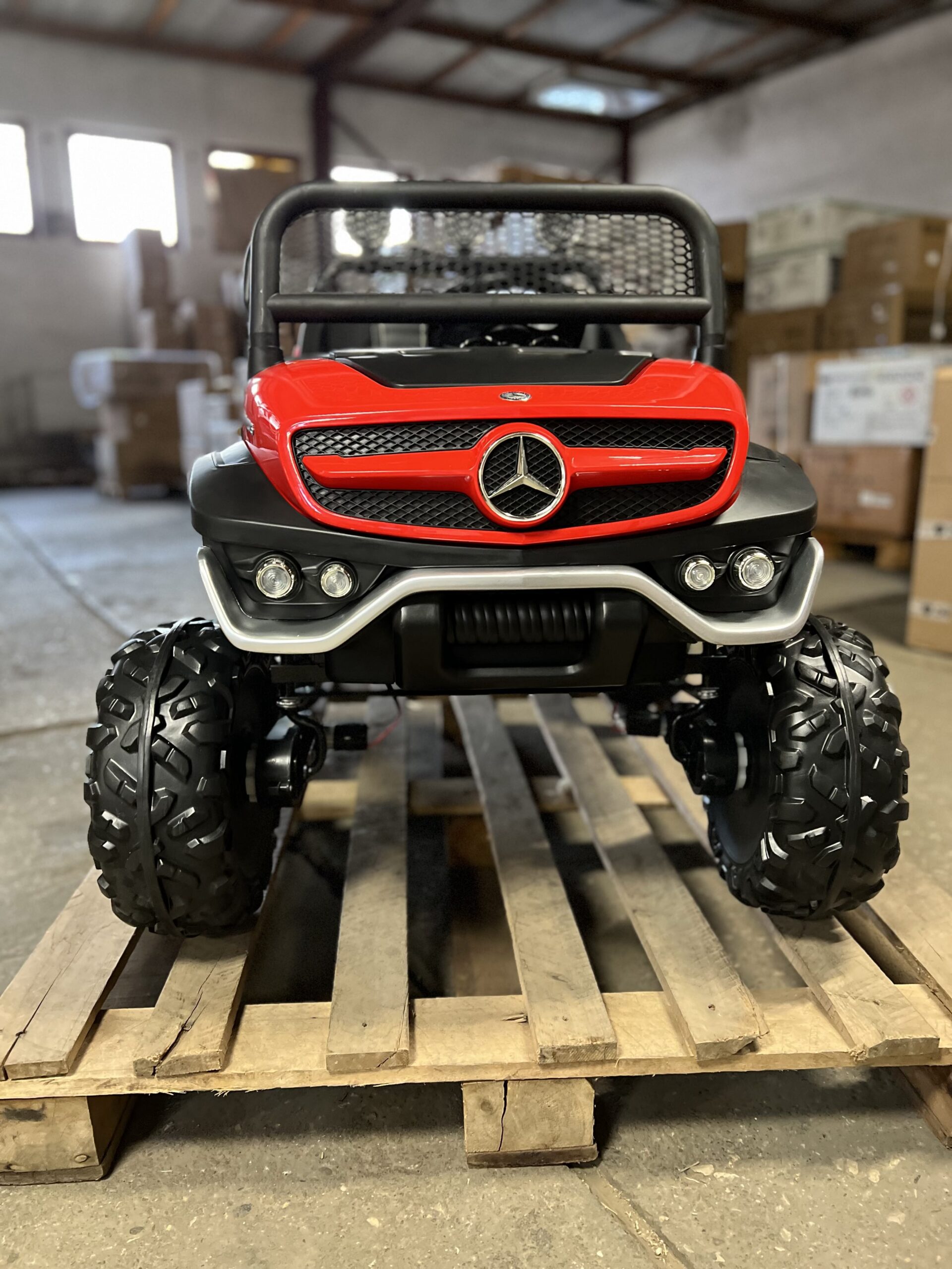 Dětské elektrické autíčko Mercedes Unimog 4x4 červené - Obrázek 2