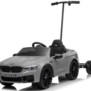 Elektrické autíčko BMW M5 lakované stříbrné s vodící tyčí