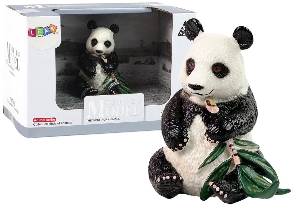 Figurka pandy s bambusem