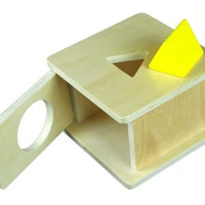 Moyo Montessori Moyo Montessori Box na vkládání trojbokého hranolu