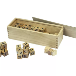 Moyo Montessori Moyo Montessori Kostky s abecedou v krabičce