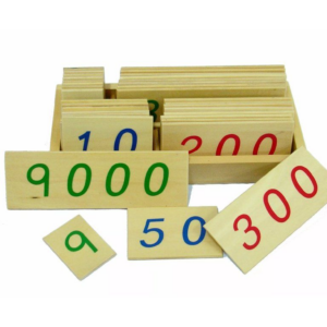 Moyo Montessori Moyo Montessori Malé dřevěné karty s čísly 1-9000