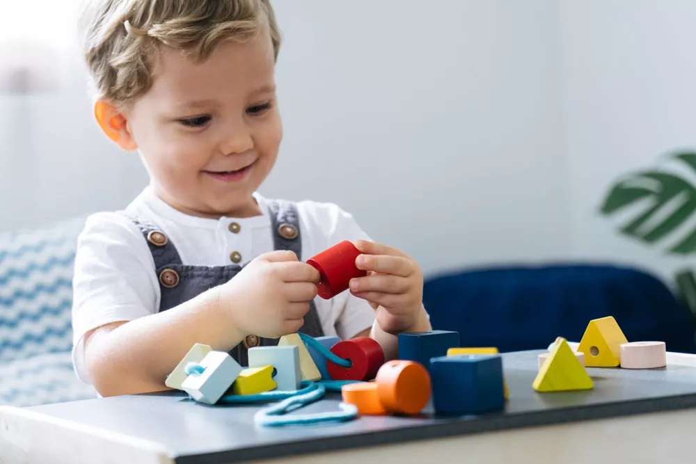 PlanToys PlanToys Navlékací korálky - Obrázek 2