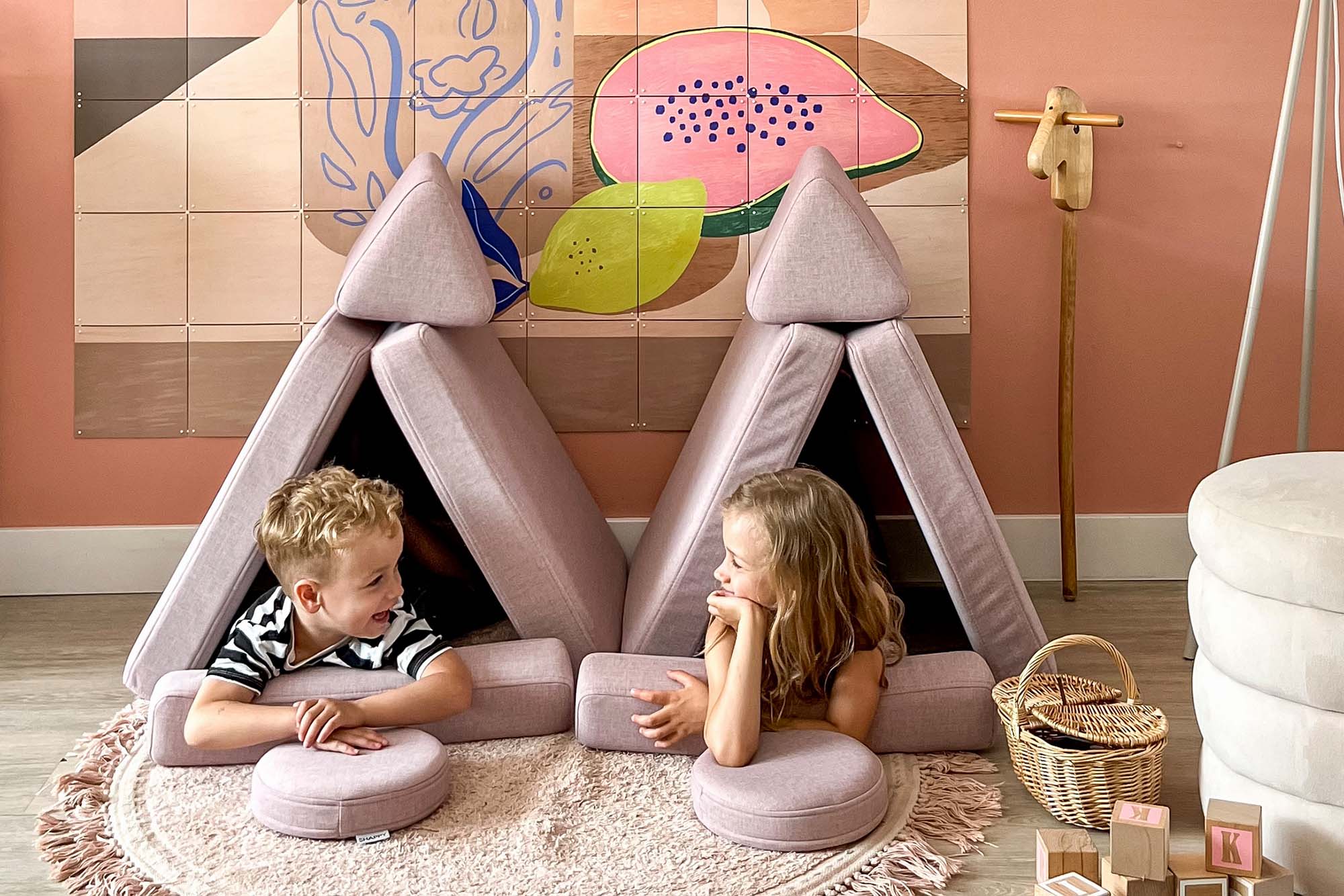 SHAPPY Dětská rozkládací pěnová pohovka SHAPPY PLAY mini Barva: Soft Pink - Obrázek 2