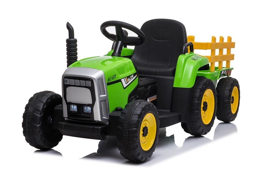 Elektrický traktor s vlečkou zelený